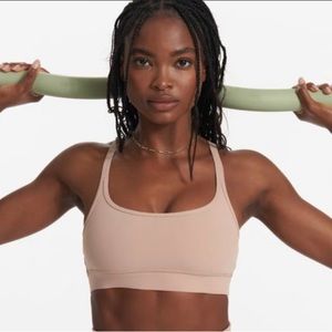 Vuori Mindset Bra in Coconut